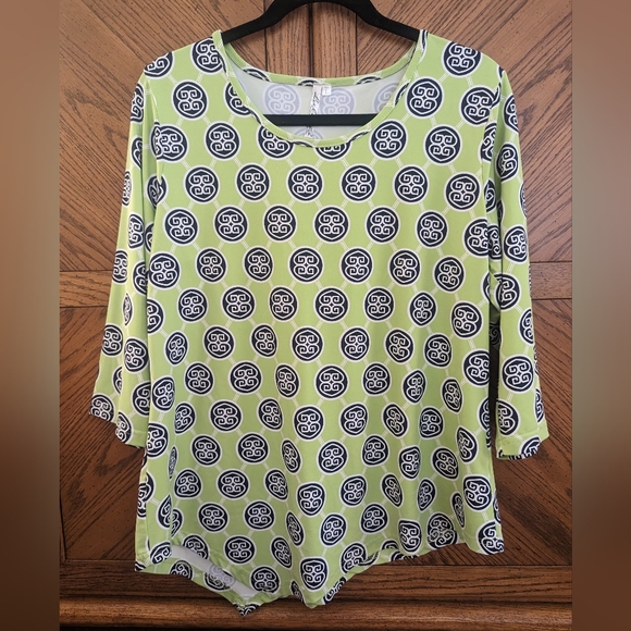 Lulu-B Tops - Lulu-B 3/4 Sleeve Top with Asymmetrical Hemline - Lime, Black & White